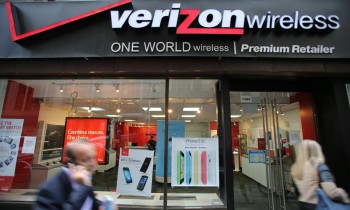 Verizon Communications Inc. (NYSE:VZ) To Sell Data Centers for $2.5 Billion