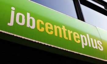 3 Reasons Behind the Falling Jobless Rate in the UK
